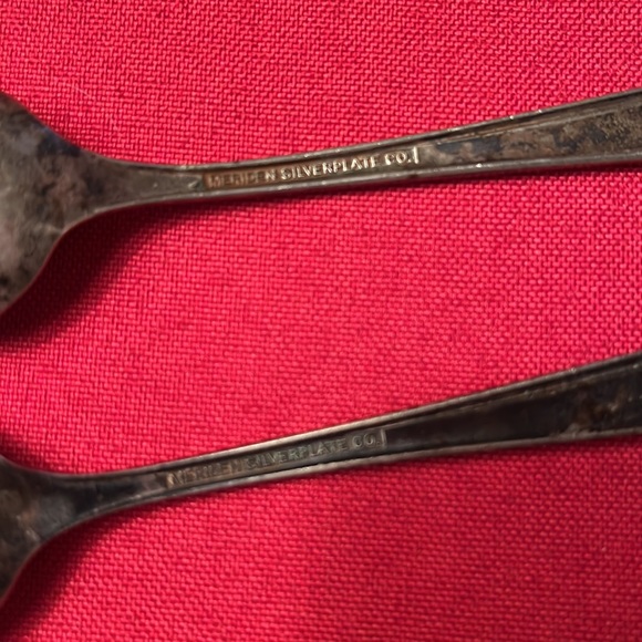 1960’s;spoons;VintageMeriden;Silverplate co.;silver spoons;set of 2 for $75obo - Picture 2 of 12